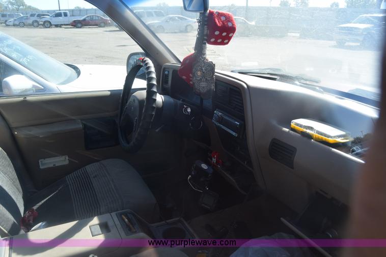 image for item K4833 1991 Ford Explorer SUV