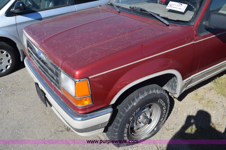 image for item K4833 1991 Ford Explorer SUV