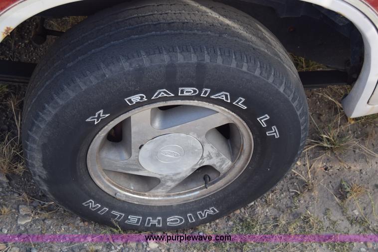 image for item K4833 1991 Ford Explorer SUV