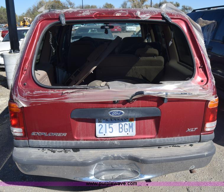image for item K4834 2000 Ford Explorer SUV
