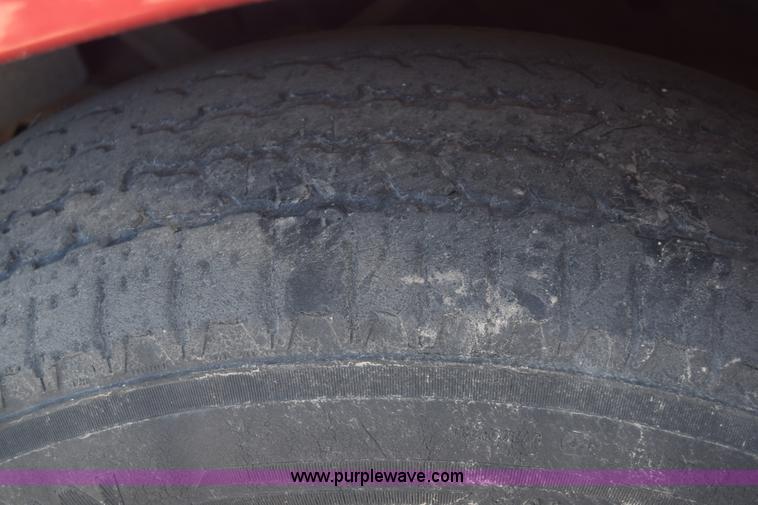 image for item K4834 2000 Ford Explorer SUV