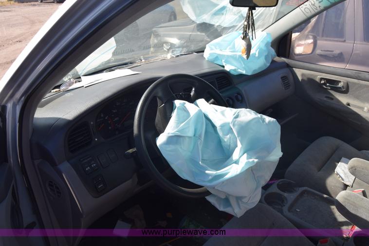 image for item K4835 2001 Honda Odyssey EX van