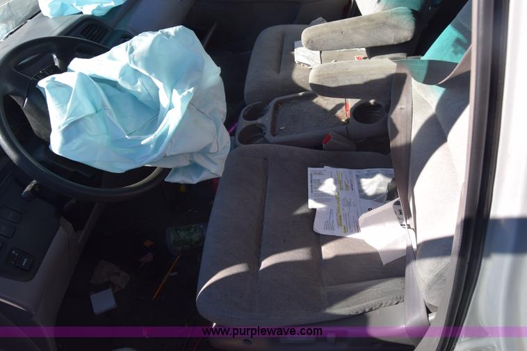 image for item K4835 2001 Honda Odyssey EX van