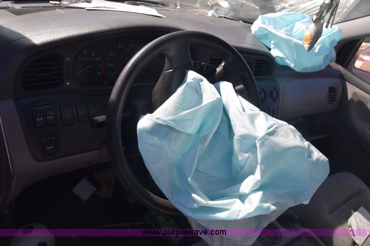 image for item K4835 2001 Honda Odyssey EX van