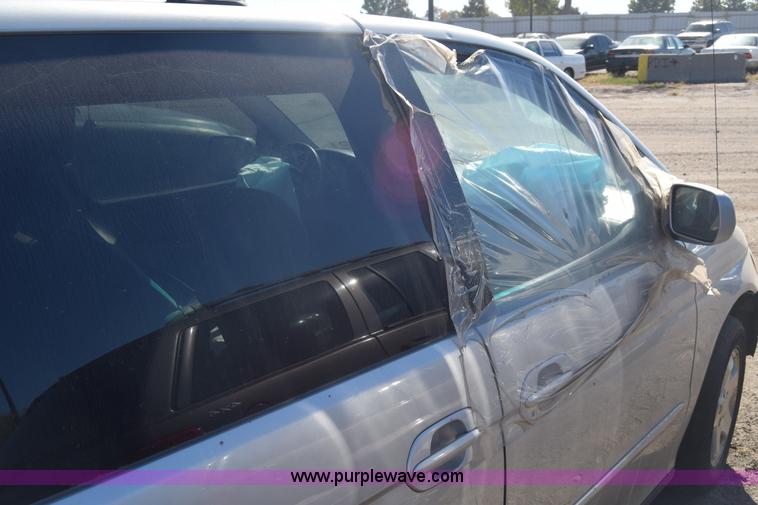 image for item K4835 2001 Honda Odyssey EX van