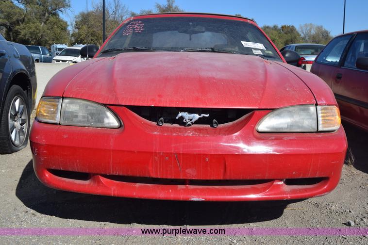 image for item K4836 1998 Ford Mustang convertible