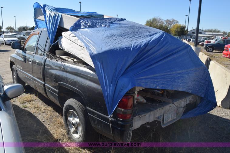 image for item K4838 2001 Dodge Ram 1500 Quad Cab pickup truck