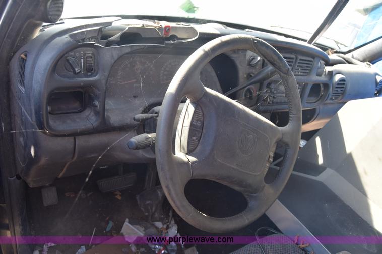 image for item K4838 2001 Dodge Ram 1500 Quad Cab pickup truck