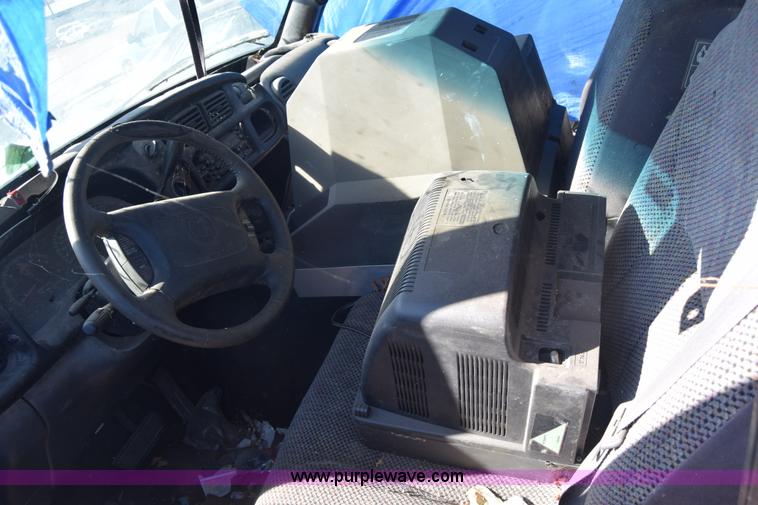 image for item K4838 2001 Dodge Ram 1500 Quad Cab pickup truck