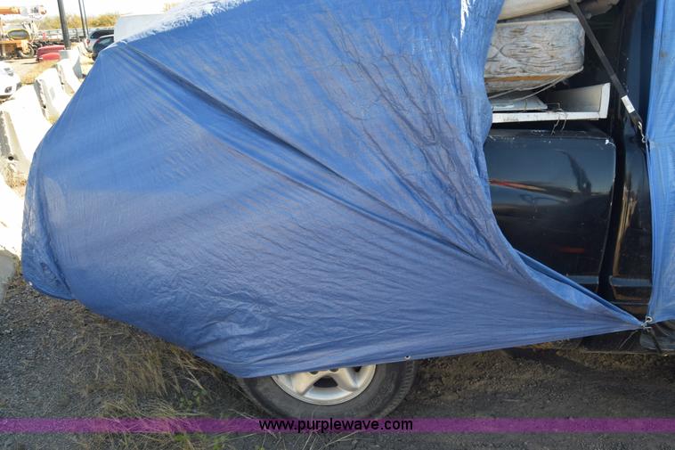 image for item K4838 2001 Dodge Ram 1500 Quad Cab pickup truck