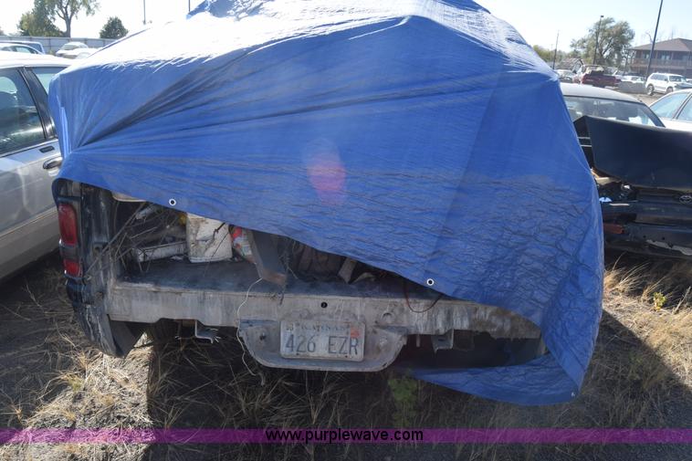 image for item K4838 2001 Dodge Ram 1500 Quad Cab pickup truck