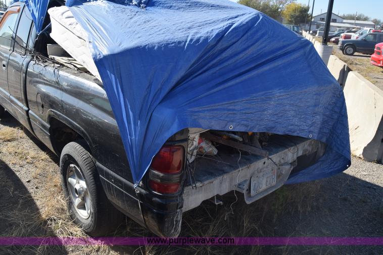 image for item K4838 2001 Dodge Ram 1500 Quad Cab pickup truck