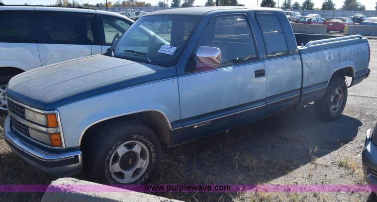 image for item K4840 1991 Chevrolet 1500 pickup truck