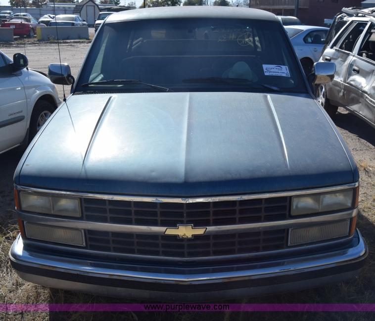 image for item K4840 1991 Chevrolet 1500 pickup truck