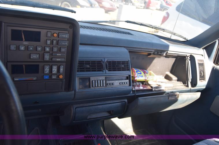 image for item K4840 1991 Chevrolet 1500 pickup truck