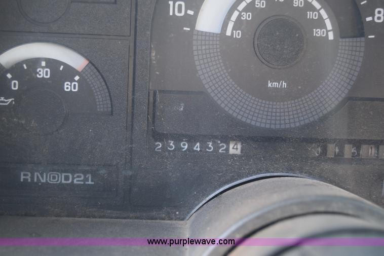 image for item K4840 1991 Chevrolet 1500 pickup truck