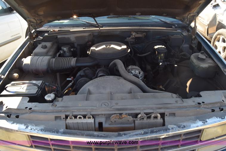 image for item K4840 1991 Chevrolet 1500 pickup truck