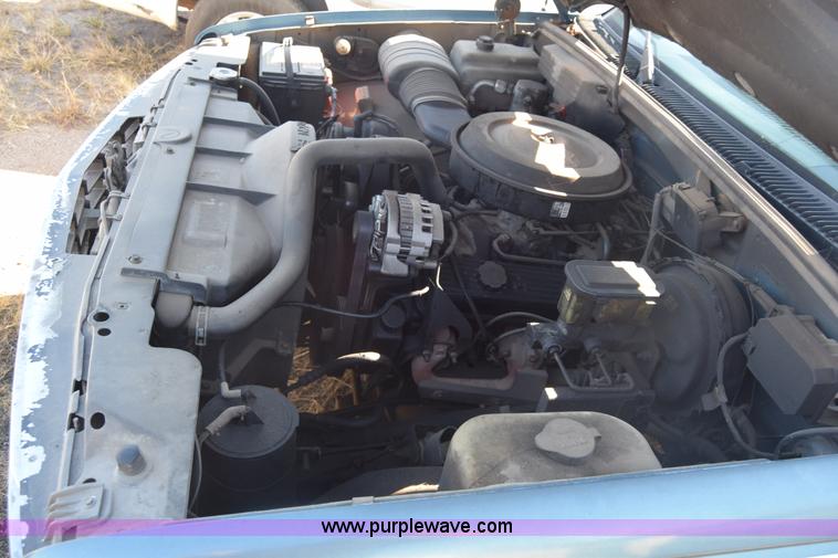 image for item K4840 1991 Chevrolet 1500 pickup truck