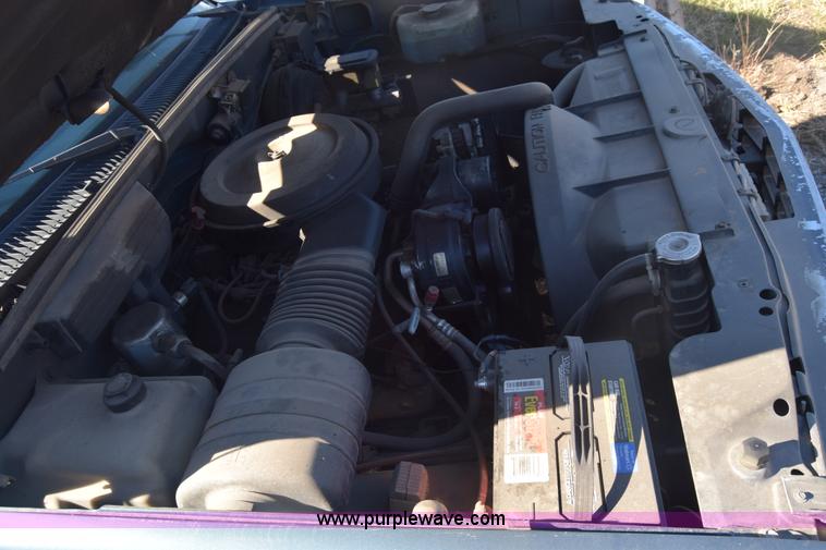 image for item K4840 1991 Chevrolet 1500 pickup truck