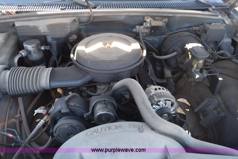 image for item K4840 1991 Chevrolet 1500 pickup truck