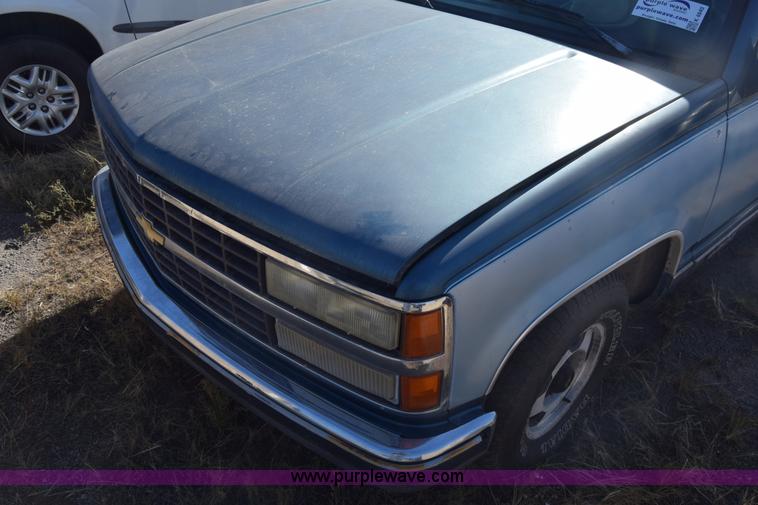 image for item K4840 1991 Chevrolet 1500 pickup truck