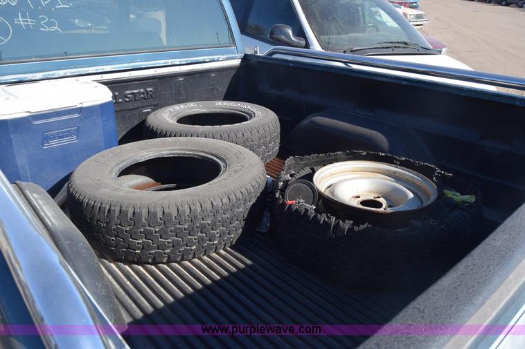 image for item K4840 1991 Chevrolet 1500 pickup truck