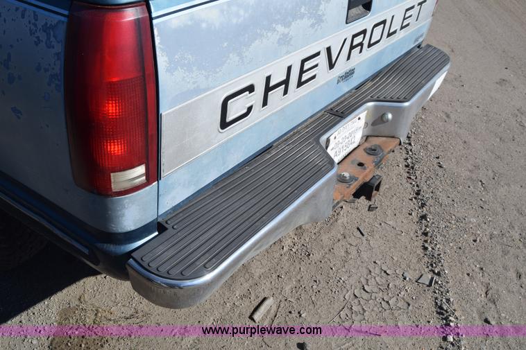 image for item K4840 1991 Chevrolet 1500 pickup truck
