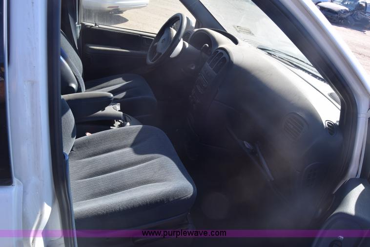 image for item K4841 2001 Dodge Grand Caravan Sport van