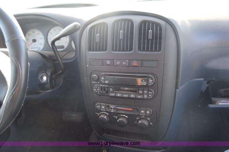 image for item K4841 2001 Dodge Grand Caravan Sport van