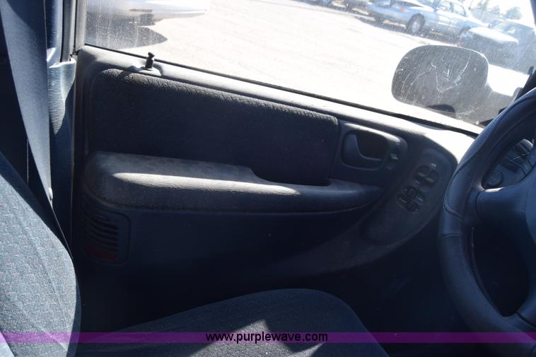 image for item K4841 2001 Dodge Grand Caravan Sport van