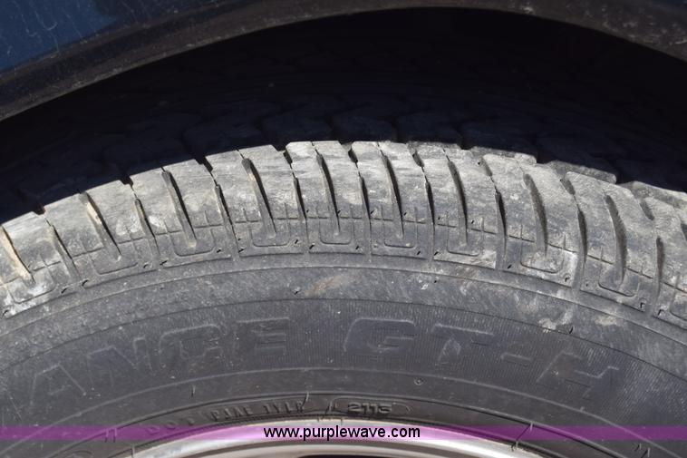 image for item K4843 1989 Mercedes Benz 300E