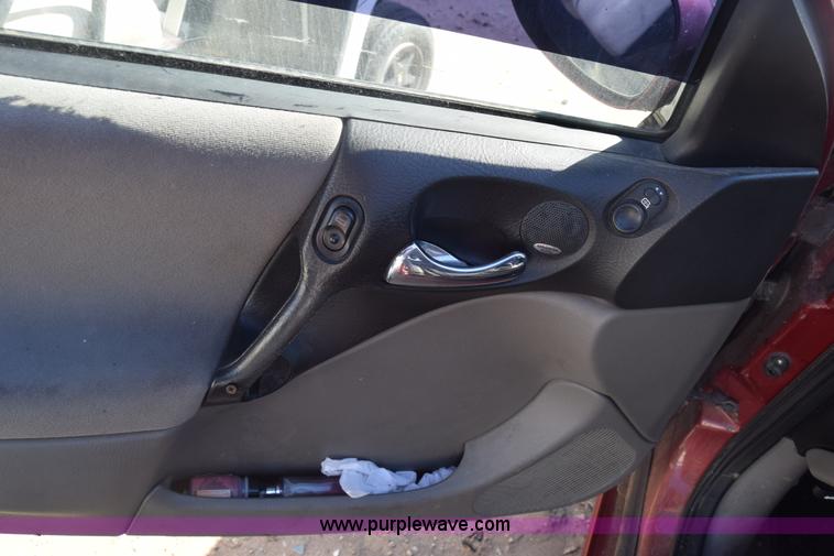 image for item K4844 2003 Saturn L200