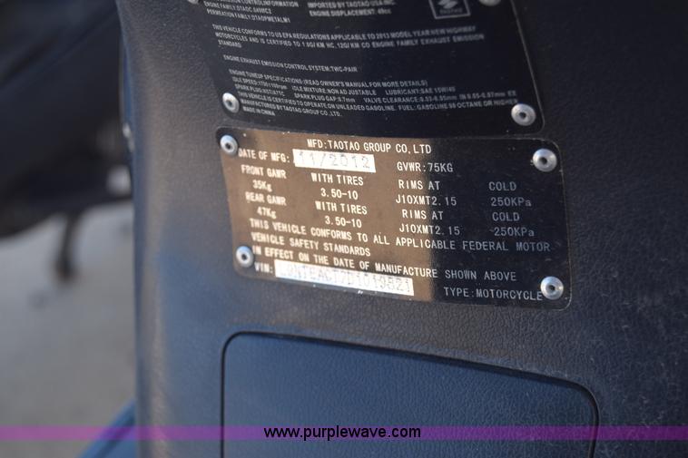 image for item K4845 2007 VIP moped