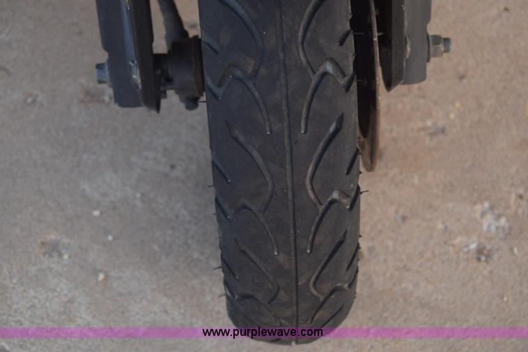 image for item K4845 2007 VIP moped