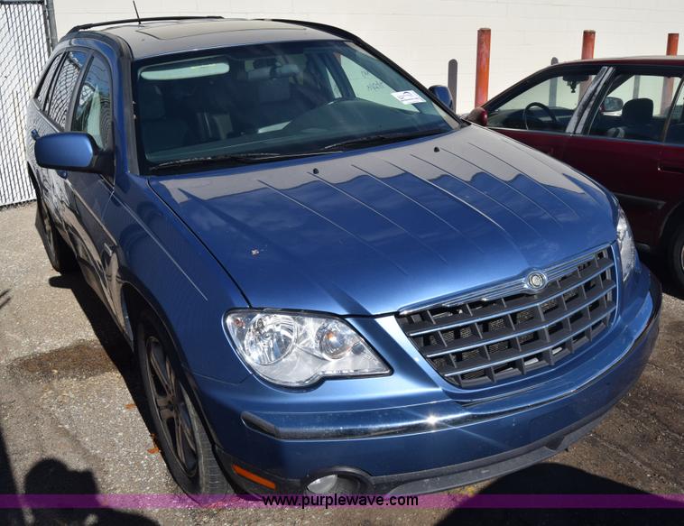 image for item K4910 2007 Chrysler Pacifica Touring SUV