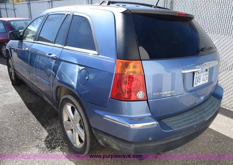 image for item K4910 2007 Chrysler Pacifica Touring SUV