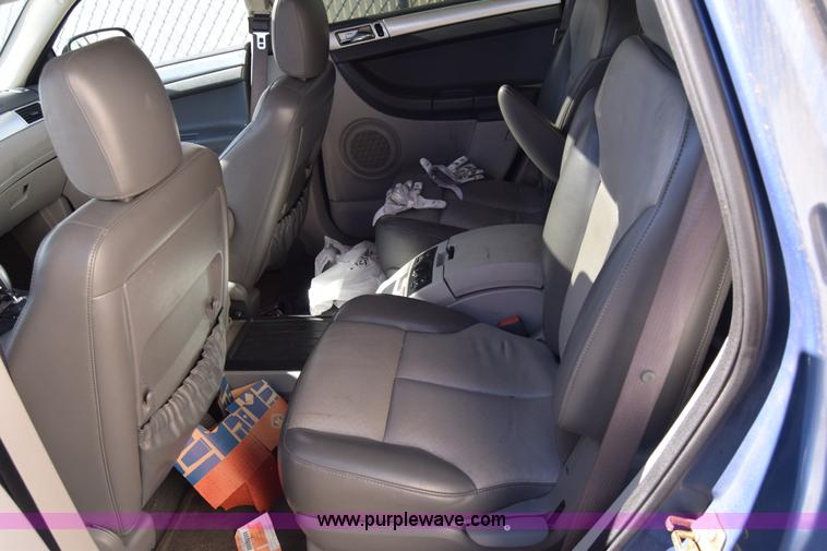 image for item K4910 2007 Chrysler Pacifica Touring SUV