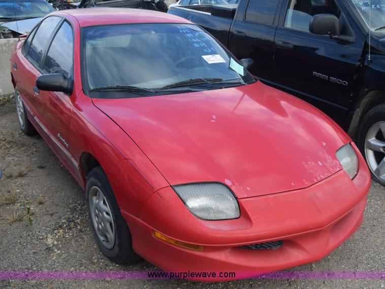 image for item K4921 1999 Pontiac Sunfire SE