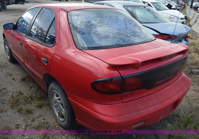 image for item K4921 1999 Pontiac Sunfire SE