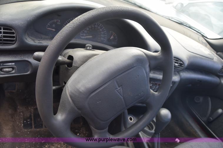 image for item K4921 1999 Pontiac Sunfire SE