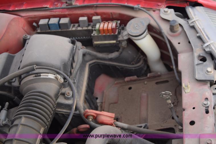 image for item K4921 1999 Pontiac Sunfire SE