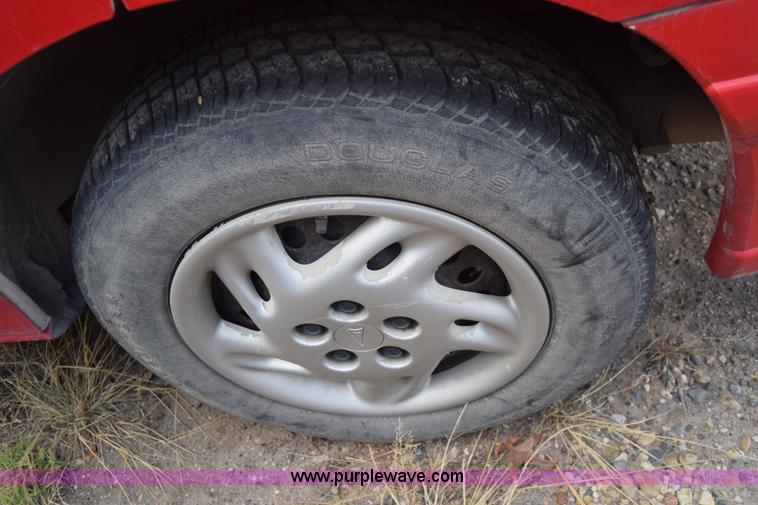 image for item K4921 1999 Pontiac Sunfire SE