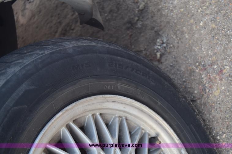 image for item K4924 1991 Lincoln Town Car Executive