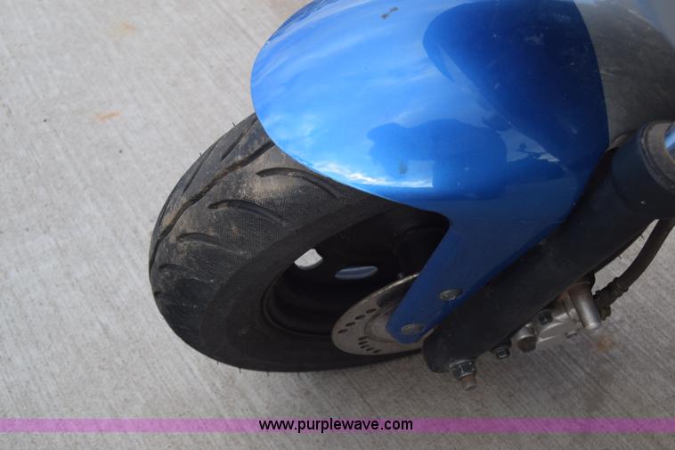 image for item K4926 2014 Taotao moped