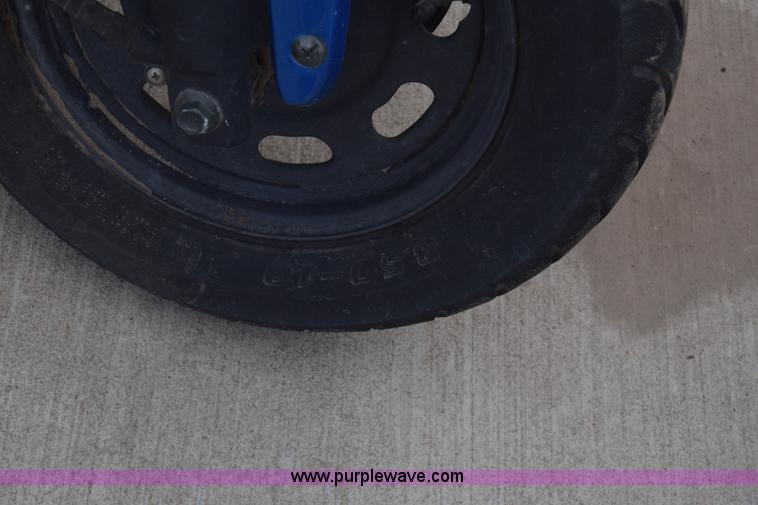 image for item K4926 2014 Taotao moped