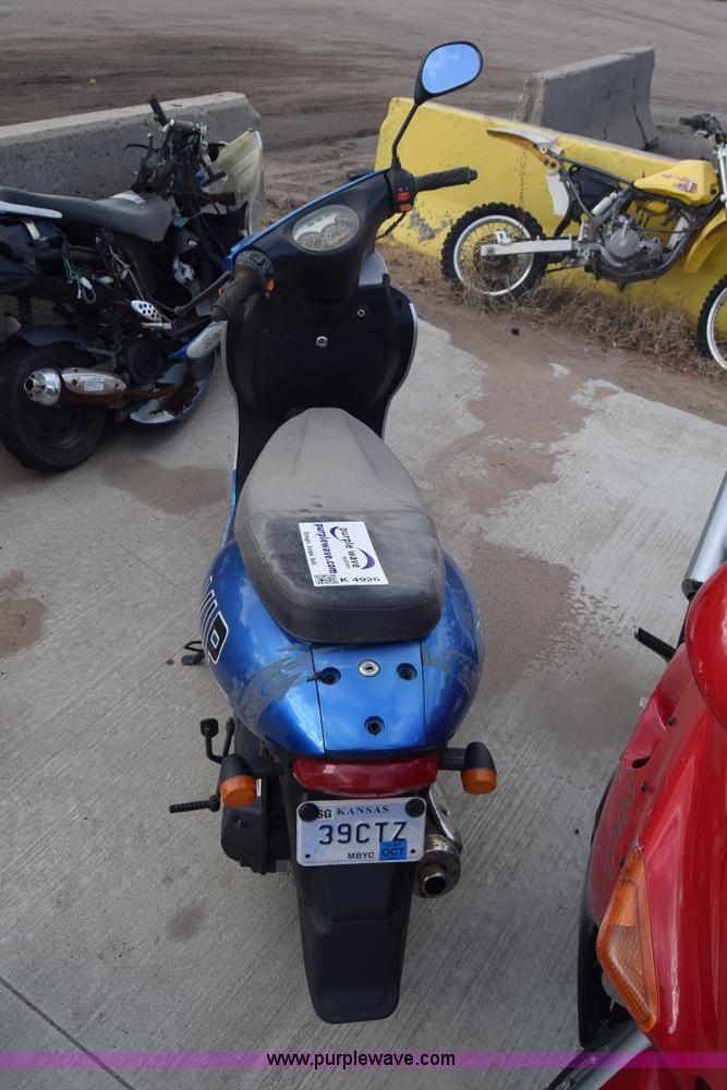 image for item K4926 2014 Taotao moped