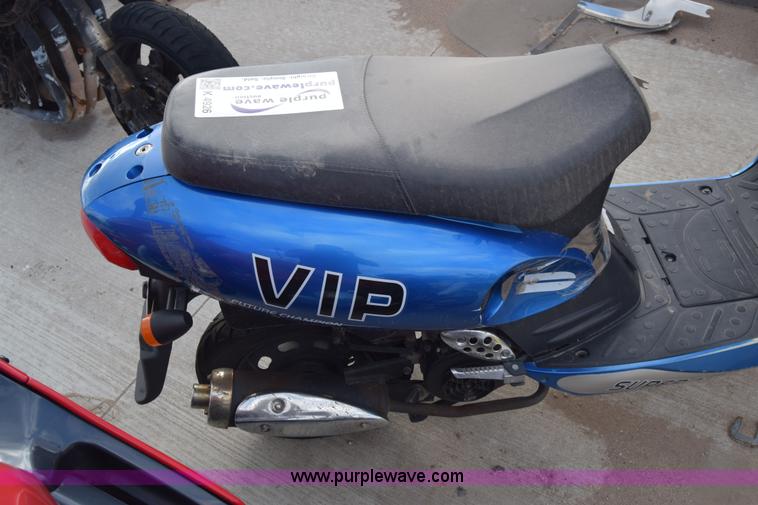 image for item K4926 2014 Taotao moped