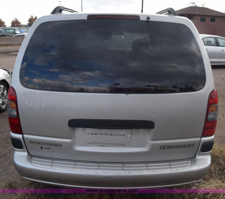 image for item K4928 2004 Chevrolet Venture van