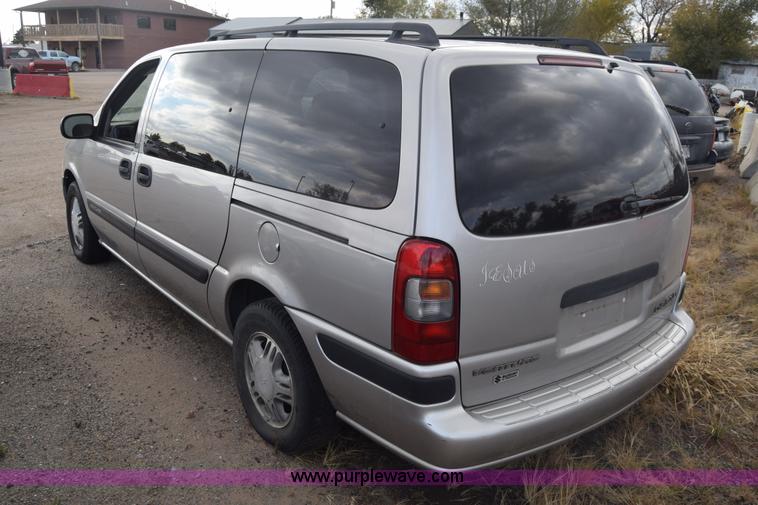 image for item K4928 2004 Chevrolet Venture van