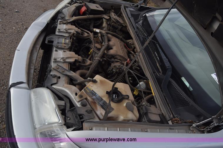 image for item K4928 2004 Chevrolet Venture van